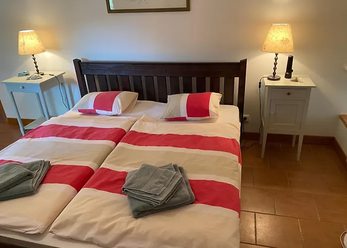 Le De Daramousque مونكلار دو كيارْسي